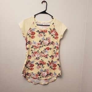 No Comment Women's Floral Delight Short Sleeve Top